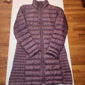 Patagonia Women's Fiona Down Parka Jacket SZ SM Plum